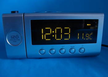RADIO Z ZEGAREM I PROJEKTOREM RADIO Z ZEGAREM I PROJEKTOREM