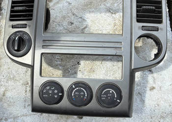 Panel Środkowy Radia Nissan X-Trail