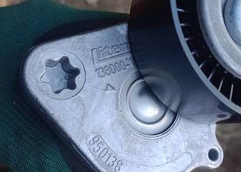 Napinacz paska osprzętu E200