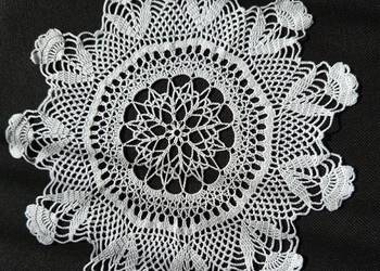 Serwetka szydełkowa do koszyczka wielkanocnego rękodzieło święta