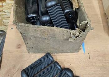 Gumy podnóżków Wsk 125 175 Oryginał z PRL-u Bąk Lelek Kos Romet Komar Ogar