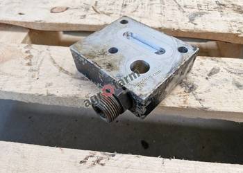 Rozdzielacz hydrauliczny Case Magnum 235, 250, 260