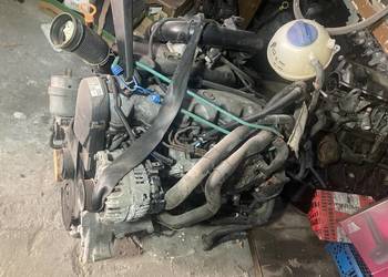 Pompa wtryskowa VW T4  2.5 TDI AJT  074130115B