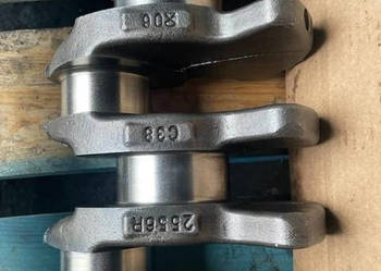 DEUTZ TCD2013L064V - Wał korbowy TCD2013L064V oryginał nominał 04914880