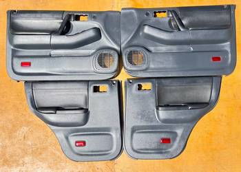 OPEL FRONTERA B 2003 FOTELE KANAPA ECO WKŁADY DRZWI TAPICERKA WERSJA 5D