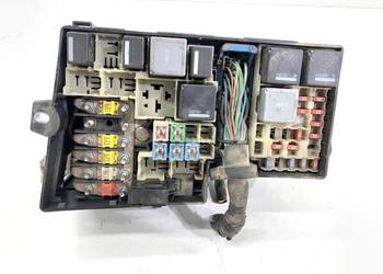 SKRZYNKA BEZPIECZNIKÓW FORD FOCUS C-MAX Minivan 03-07 1.8 115KM MODUŁ