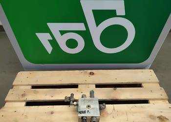 Blok hydrauliczny R930006932 05714403043500A Merlo P