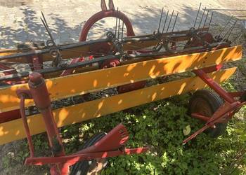 Przewracacarko zgrabiarka