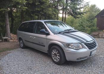 Chrysler Town&Country b+g 2005 rok