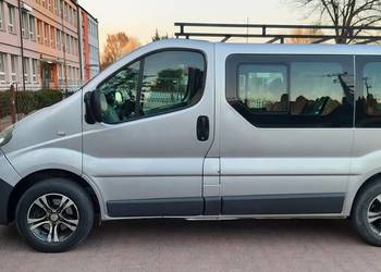 Renault trafic 2.0 cdti 9 osobowy 140km*klimatyzacja