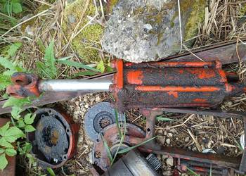 Siłownik hydrauliczny MTZ 82 52 belarus