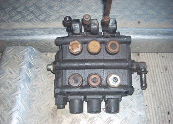 Multicar - rozdzielacz hydrauliki