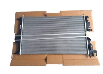 Nowa chłodnica wody Dacia DUSTER 1.5 BLUE DCI 214107273R