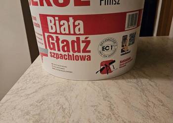 Gładź szpachlowa biała