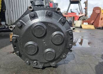 ZWOLNICA PRAWA PRZÓD STEYR 6230 CVT 87576875 PUMA
