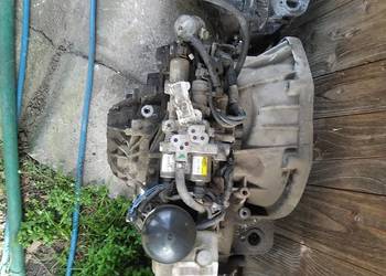 TRAFIC VIVARO II 2.0 SKRZYNIA BIEGÓW AUTOMAT PA0010