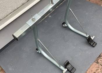 Podnśnik motocyklowy tylnego koła