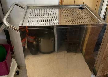 Szafka ze stali nierdzewnej na kółkach