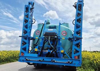 Opryskiwacz Berthoud elite 1200l 21m pełny komputer brutto GPS