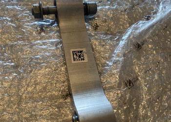 Mocowanie stelaż uchwyt amortyzatora BMW N745