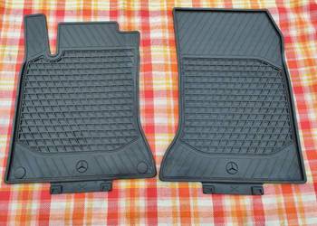 Oryginalne dywaniki gumowe Mercedes W246 W117 W176 A17668022009G33