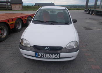 Opel corsa 1.0 1998r przebieg 142219 km cena 2300 zł.