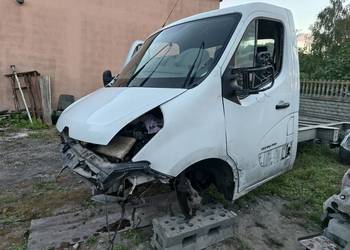 Renault master 3 autolaweta uszkodzony