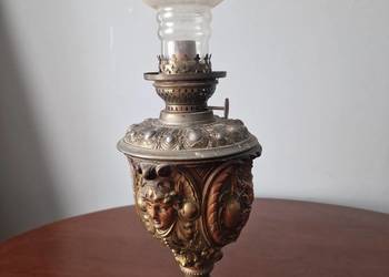 Zabytkowa mosiężna lampa naftowa ok. XIX w.