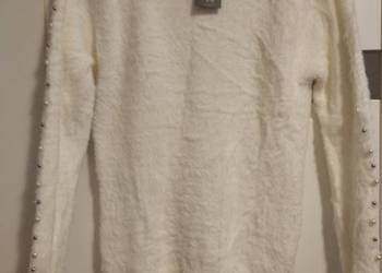 Sweter damski młodzieżowy z perełkami