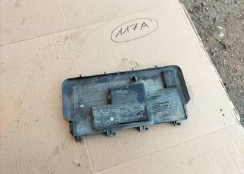 Audi 80 B3 B4  Pokrywa skrzynki bezpieczników KLAPKA
