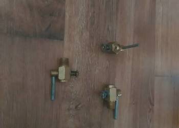 kranik spustowy wody farm mot 250D kurek spustowy farmot czę
