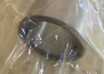 83910557 Tuleja  580SR 590SR B110 B115 LB90B LB110B CNH ORG 83910557 Tuleja  580SR 590SR B110 B115 LB90B LB110B CNH ORG