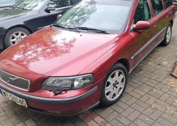 Volvo v70 2,5 tdi opłaty na rok