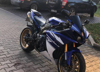 Yamaha R1