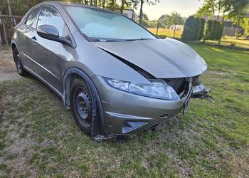 Honda Civic VIII Ufo 2005r 1.4 B  skrzynia 6-cio biegowa na CZĘŚCI