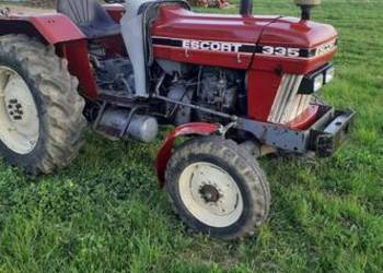 Ciągnik rolniczy Escort 335 ursus 330
