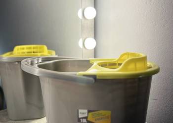 Szare wiadro z wyciskaczem Amarillo 10l RAVI