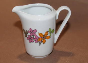 Porcelanowy mlecznik Kahla 1968 - 1987 nr 1143