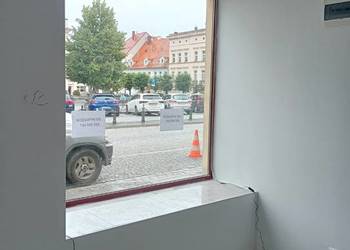 DO WYNAJĘCIA LOKAL Z WITRYNĄ W RYNKU