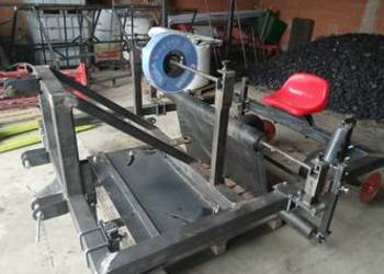 Maszyna do rozkladania foli pod ogorka itp