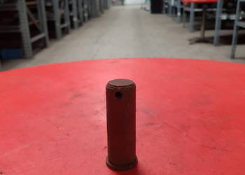 532993110477 Sworzeń mocowania cylindra dolny PŁUG 6 PHX-35H