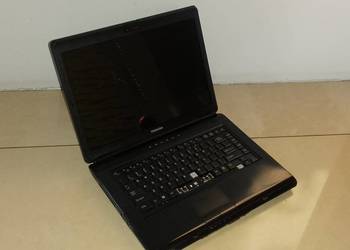 Laptop Toshiba L305D
