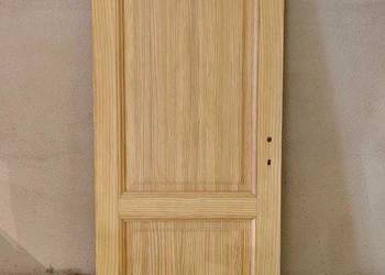 Drzwi drewniane lite sosna 78x202 cm grubość 4 cm - surowe