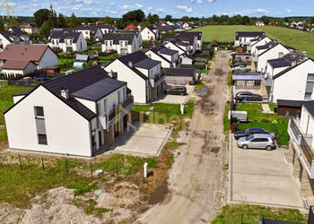 Bliźniak w stanie deweloperskim - Białuń