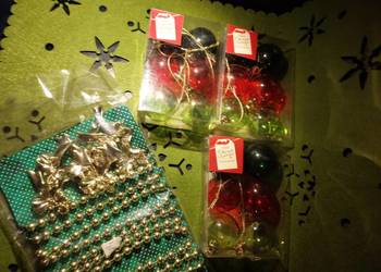 Małe bombki  3  kpl  nowe + ozdoba