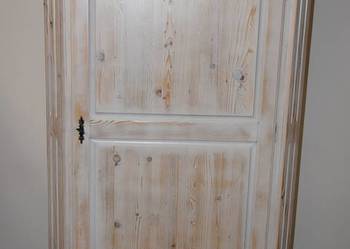 szafa z drewna sosnowego - jak nowa