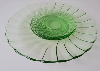 Stara zielona patera, talerzyki 1+3 szkło Art Deco