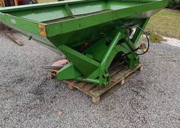 Rozsiewacz Amazone ZAU 1001