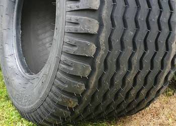 Opona 15.0/55-17 14PR TL 137A8  UN1  Petlas gat 1