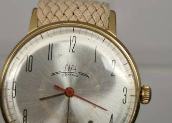 Zegarek złocony *Łucz* slim garniturowiec Zegarek złocony *Łucz* slim garniturowiec